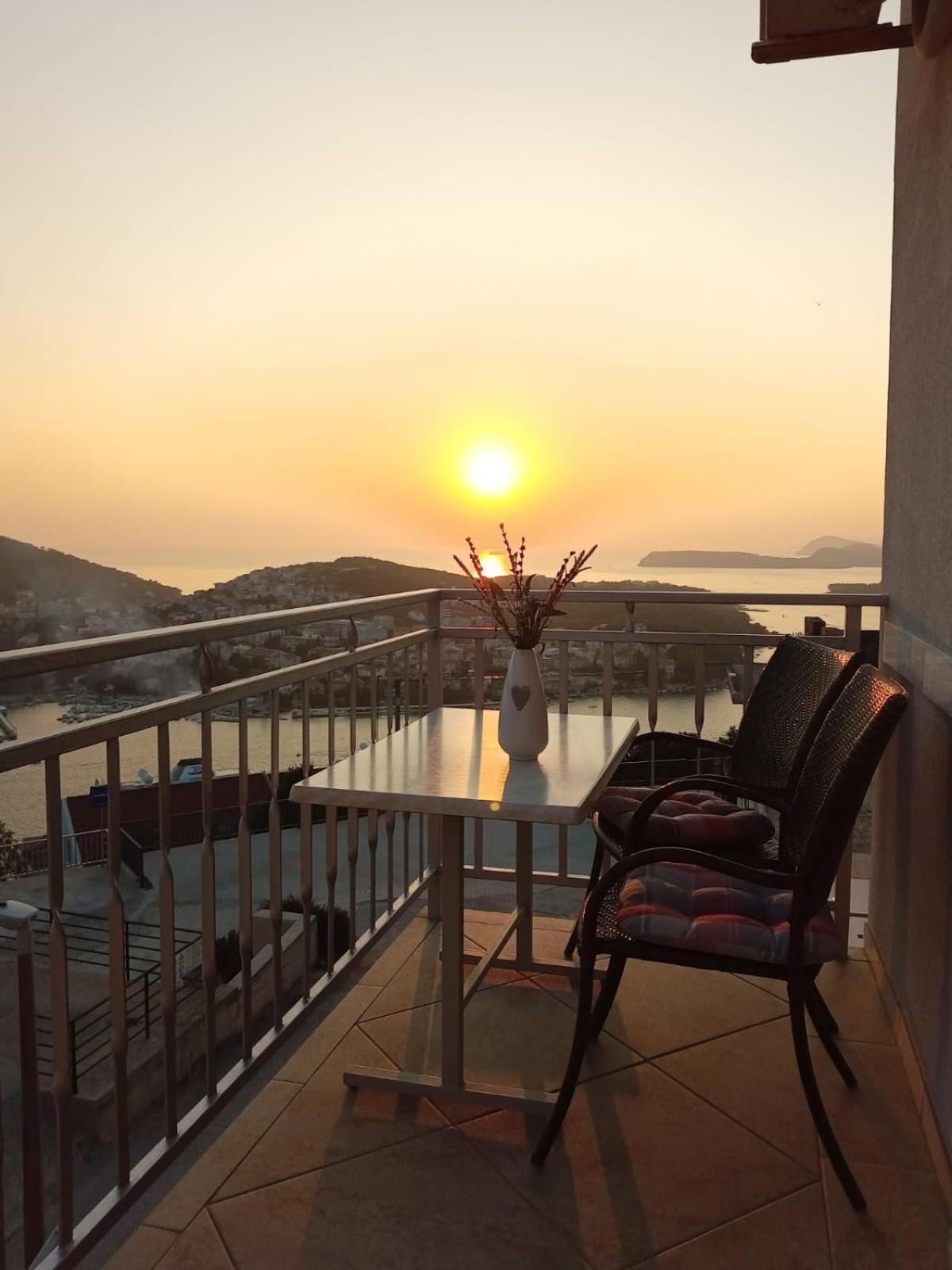 Sea View Apartment Nuncijata Dubrovnik Luaran gambar