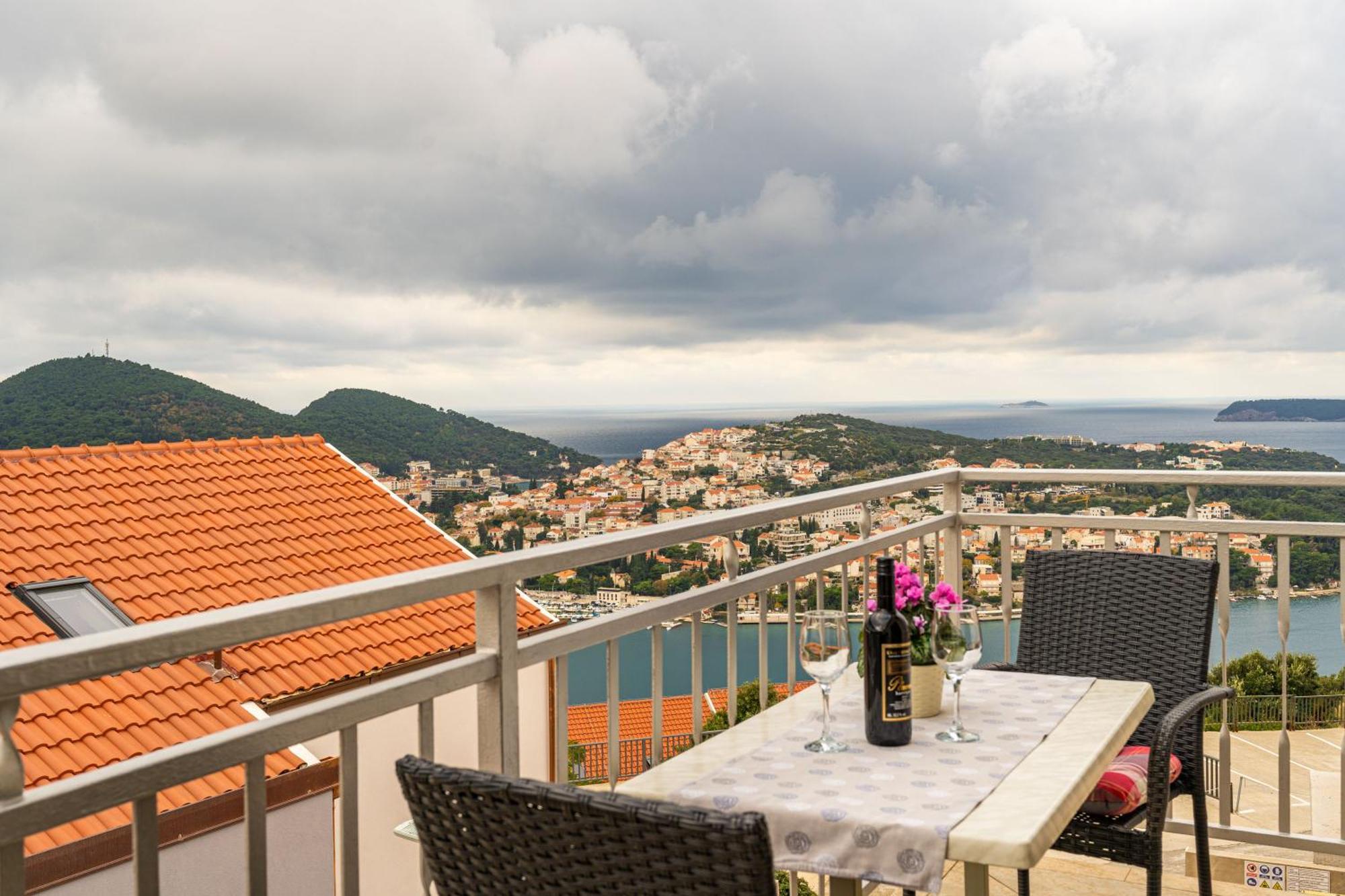 Sea View Apartment Nuncijata Dubrovnik Luaran gambar